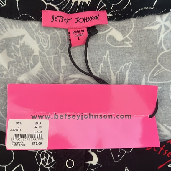 🩷Betsey Johnson Pretty in Punk🩷 - Picture 7 of 12